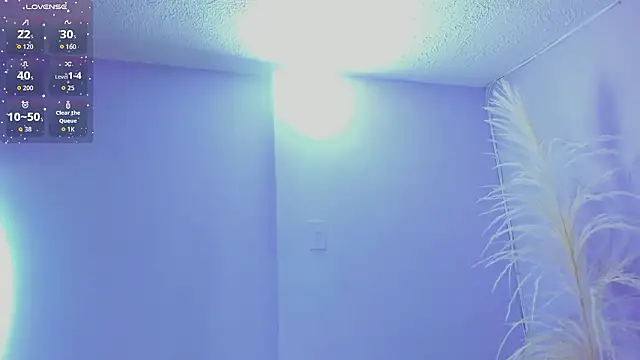 Snapshot of GiannaSlimJB chatting on March 6, 2026, 3:23 am GiannaSlimJB online show from March 6, 2026, 3:23 am