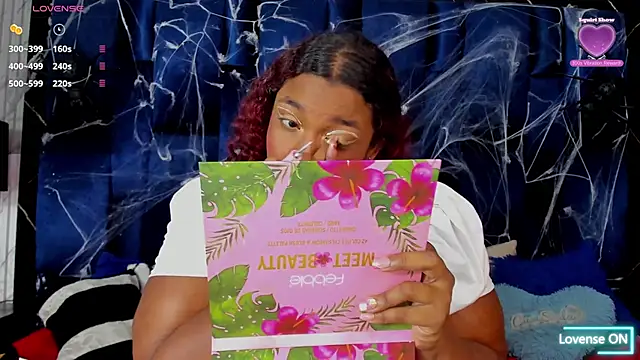 Alaia Gutierrez online show from October 16, 2025, 4:37 pm