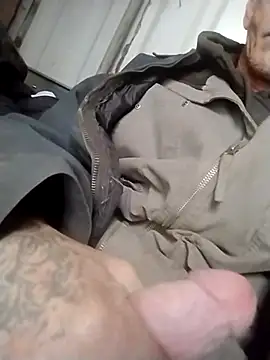 Snapshot of helldonk chatting on January 31, 2026, 7:23 pm helldonk online show from January 31, 2026, 7:23 pm