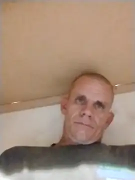 Snapshot of helldonk chatting on September 14, 2025, 7:03 pm helldonk online show from September 14, 2025, 7:03 pm