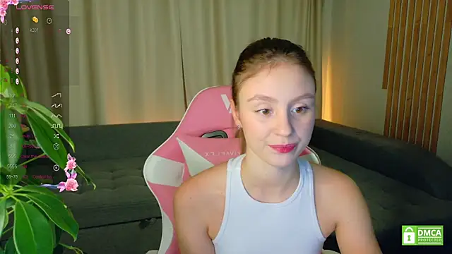 Snapshot of sweet_loopy chatting on October 21, 2025, 4:17 pm sweet loopy online show from October 21, 2025, 4:17 pm