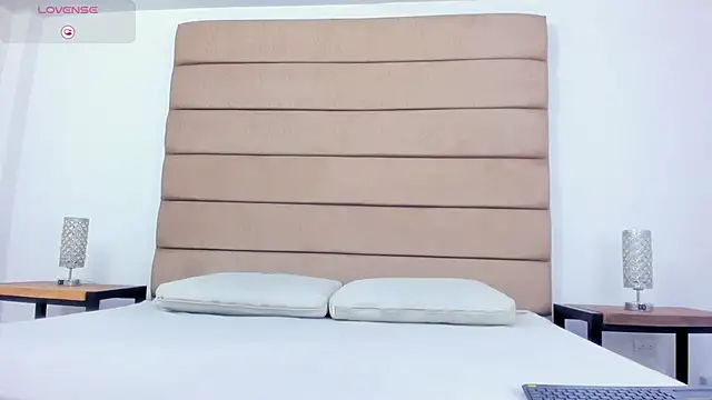 Snapshot of susan_elliot chatting on September 10, 2025, 7:57 pm susan elliot online show from September 10, 2025, 7:57 pm