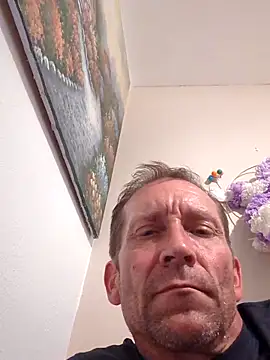 Scooter197352 online show from October 6, 2025, 10:05 am