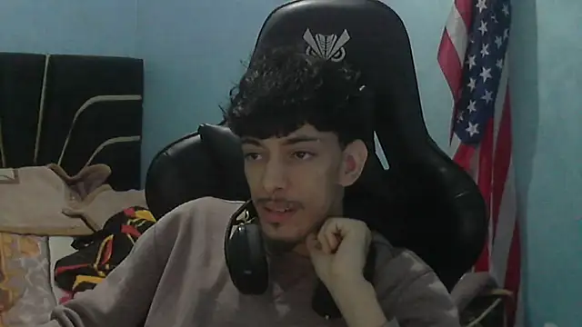 Dark DesireX online show from December 18, 2025, 1:04 pm