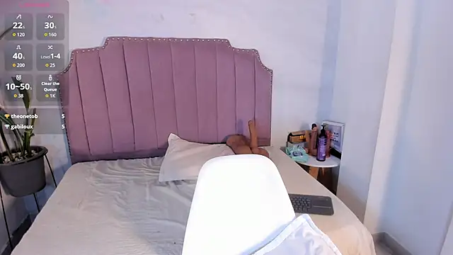 Snapshot of bianca_angel_ chatting on October 26, 2025, 8:09 pm bianca angel online show from October 26, 2025, 8:09 pm