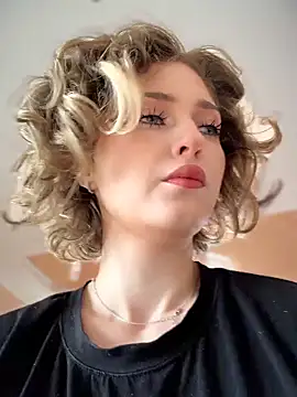 KellyKeler online show from March 27, 2026, 10:05 am