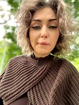 KellyKeler online show from October 11, 2025, 11:55 am