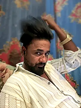 Munny6677 online show from November 8, 2025, 6:44 pm