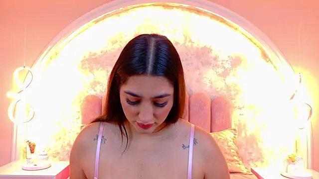 JasmineRhodes online show from May 20, 2026, 1:30 pm