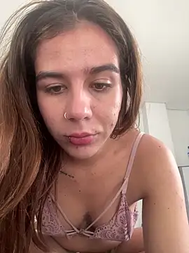 AllieYourGirl online show from November 2, 2025, 4:34 pm