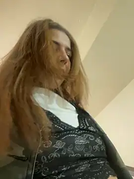 AllieYourGirl online show from October 27, 2025, 3:46 pm