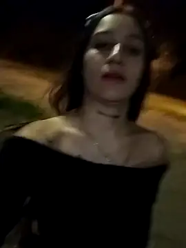 Arii collins1 online show from September 28, 2025, 7:37 am