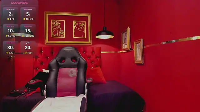 Snapshot of Anissa_Ali chatting on May 19, 2026, 11:39 am Anissa Ali online show from May 19, 2026, 11:39 am