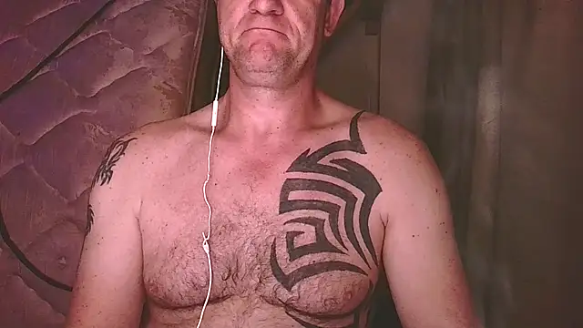 Yournaughty online show from April 23, 2026, 4:52 am