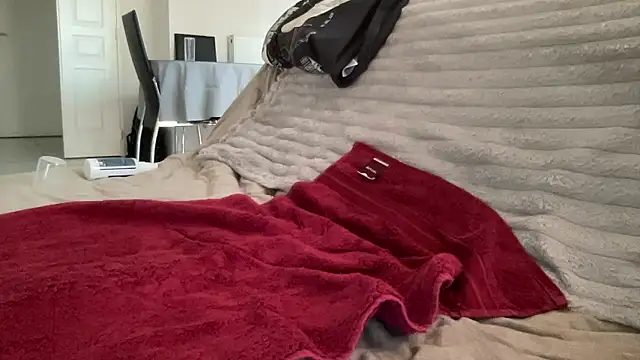 Snapshot of j_erem_ chatting on November 15, 2025, 12:42 pm j erem online show from November 15, 2025, 12:42 pm