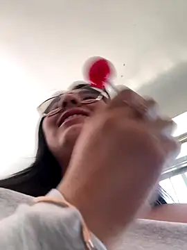 Michelle Zoe online show from September 22, 2025, 4:46 pm