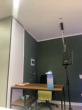 Michelle Zoe online show from October 18, 2025, 5:31 am