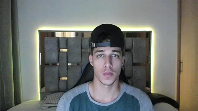 orionblaze69  online show from May 22, 2026, 3:04 am
