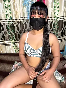 Ariana  Marie online show from November 13, 2025, 12:31 pm