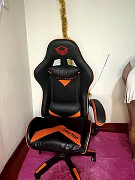 Snapshot of Ariana__Marie chatting on January 14, 2026, 5:38 pm Ariana Marie online show from January 14, 2026, 5:38 pm