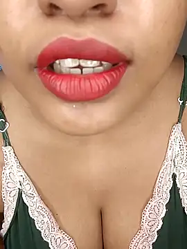 sex-withcouple online show from March 25, 2026, 2:55 am