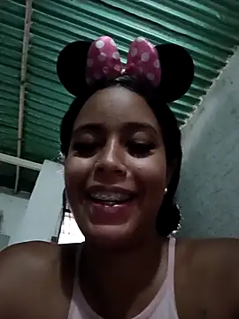 Fernanda30 online show from November 21, 2025, 4:17 pm