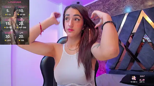LexiVie  online show from October 10, 2025, 9:04 pm
