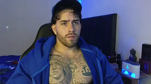 Snapshot of Ades_Lowe chatting on February 6, 2026, 6:42 am Ades Lowe online show from February 6, 2026, 6:42 am