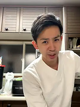 Snapshot of yuma0815 chatting on October 4, 2025, 2:07 pm yuma0815 online show from October 4, 2025, 2:07 pm