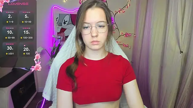 ShalinaMontana online show from December 5, 2025, 3:43 pm