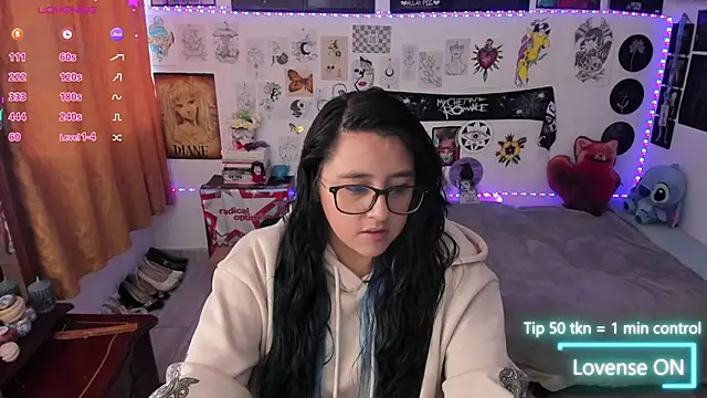 Snapshot of Cherry_blush_ chatting on May 5, 2026, 10:46 pm Cherry blush online show from May 5, 2026, 10:46 pm