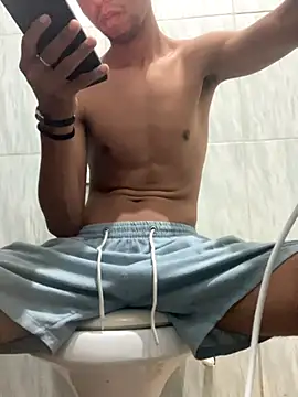 Oqui online show from October 7, 2025, 11:39 pm