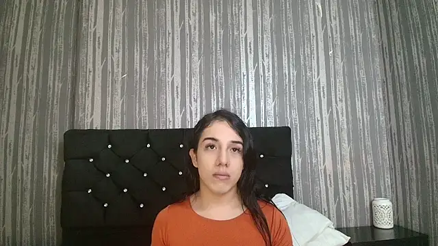 Snapshot of Alicee_Moonn chatting on May 23, 2026, 7:02 pm Alicee Moonn online show from May 23, 2026, 7:02 pm