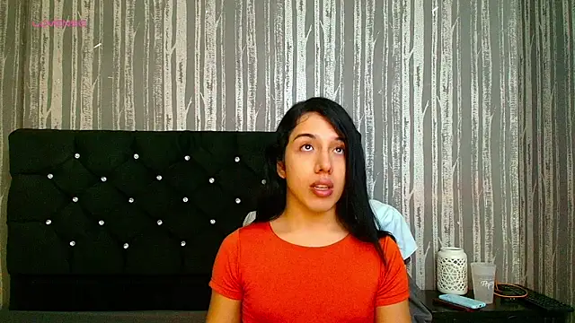 Snapshot of Alicee_Moonn chatting on April 21, 2026, 5:30 pm Alicee Moonn online show from April 21, 2026, 5:30 pm