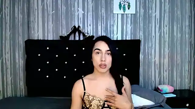 Alicee Moonn online show from February 3, 2026, 8:58 pm