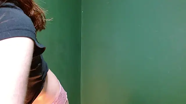 Snapshot of Roxiehood chatting on September 12, 2025, 2:44 am Roxiehood online show from September 12, 2025, 2:44 am