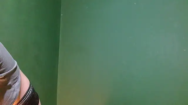 Snapshot of Roxiehood chatting on September 13, 2025, 2:33 am Roxiehood online show from September 13, 2025, 2:33 am