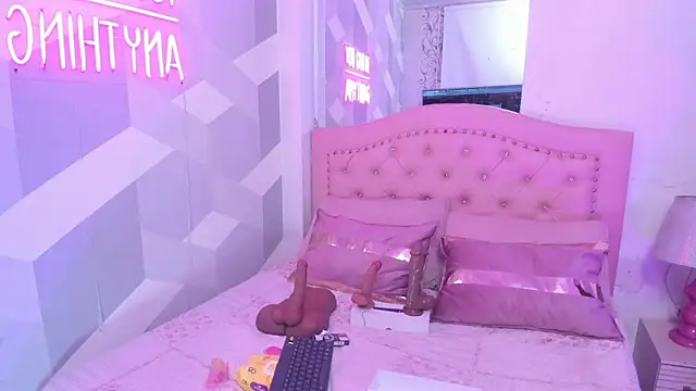 BiancaShermann online show from May 1, 2026, 9:42 pm