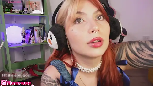 YunoRose  online show from December 14, 2025, 3:46 am