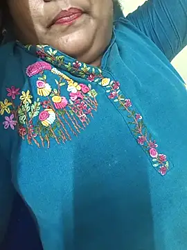 Villageanuty online show from October 2, 2025, 5:16 pm