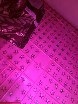 Villageanuty online show from October 16, 2025, 6:27 pm