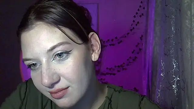 Lily Ember online show from October 16, 2025, 10:07 pm