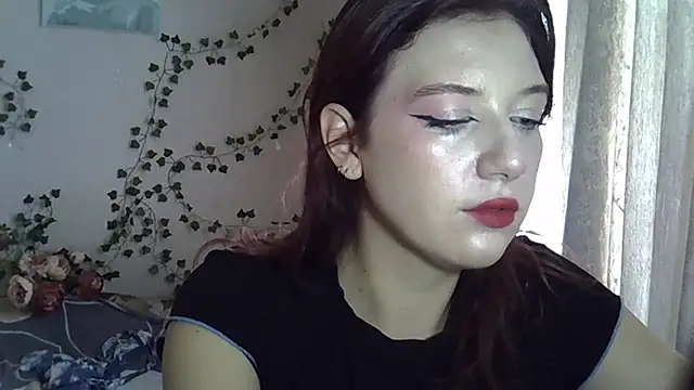 Lily Ember online show from October 14, 2025, 10:49 am