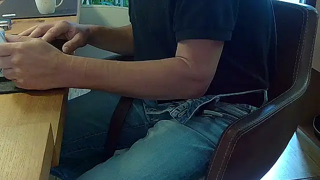 Unique X perience online show from October 20, 2025, 9:54 am