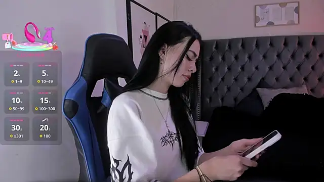 Anya Belth online show from December 1, 2025, 8:21 pm