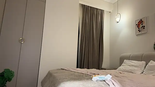 Kelly Berry   online show from March 2, 2026, 6:04 pm