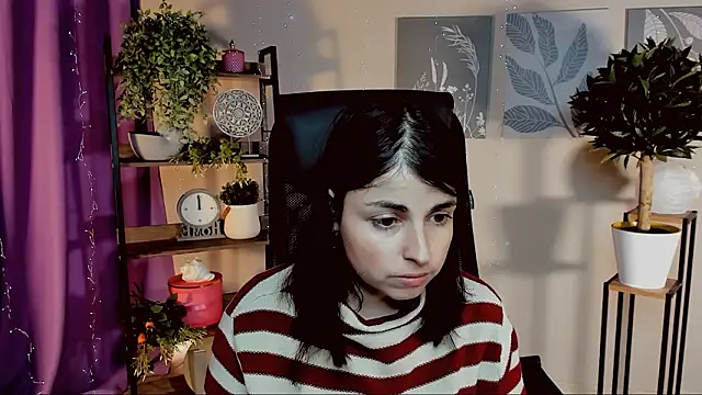 MartaEdams online show from February 2, 2026, 6:34 am