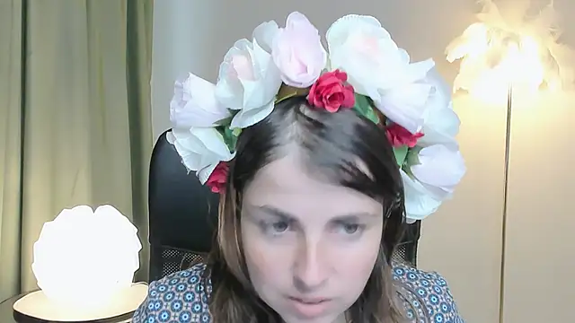 MartaEdams online show from October 1, 2025, 7:13 am