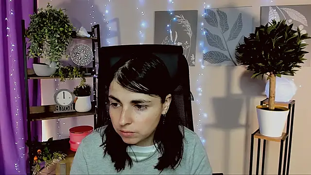 MartaEdams online show from February 11, 2026, 6:24 am