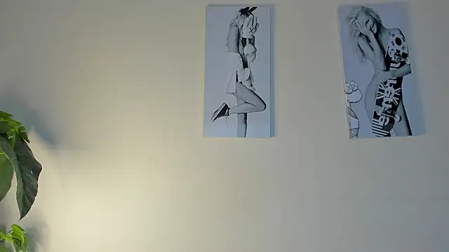 Snapshot of SamayRyann chatting on January 19, 2026, 1:04 pm SamayRyann online show from January 19, 2026, 1:04 pm